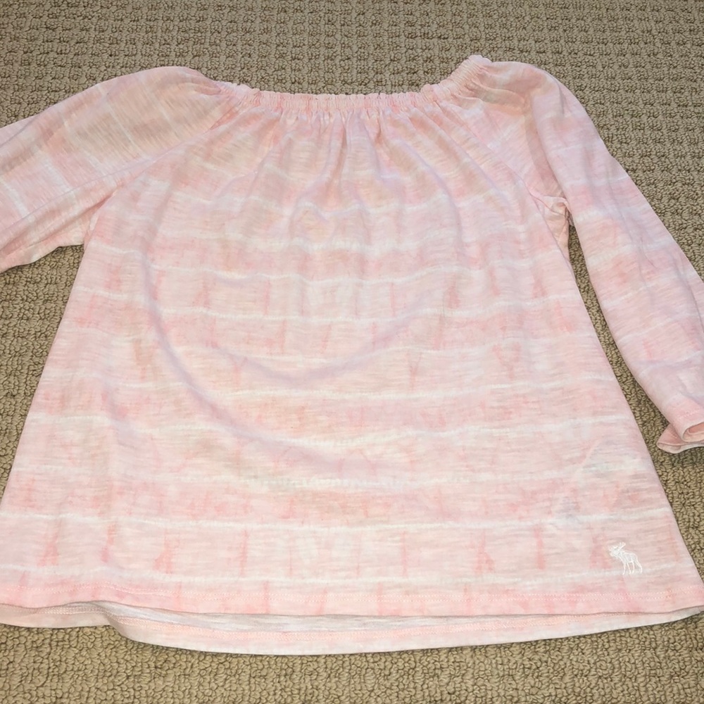 Abercrombie kids off the shoulder top!